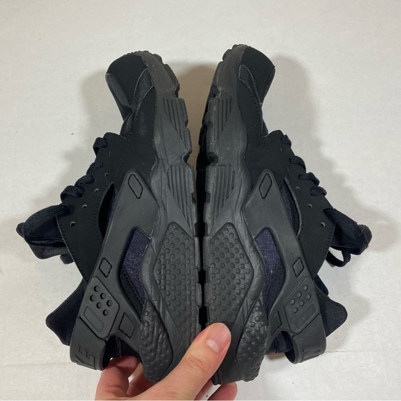 Nike Huarache Running Athletic Shoes - Picture 4 of 8